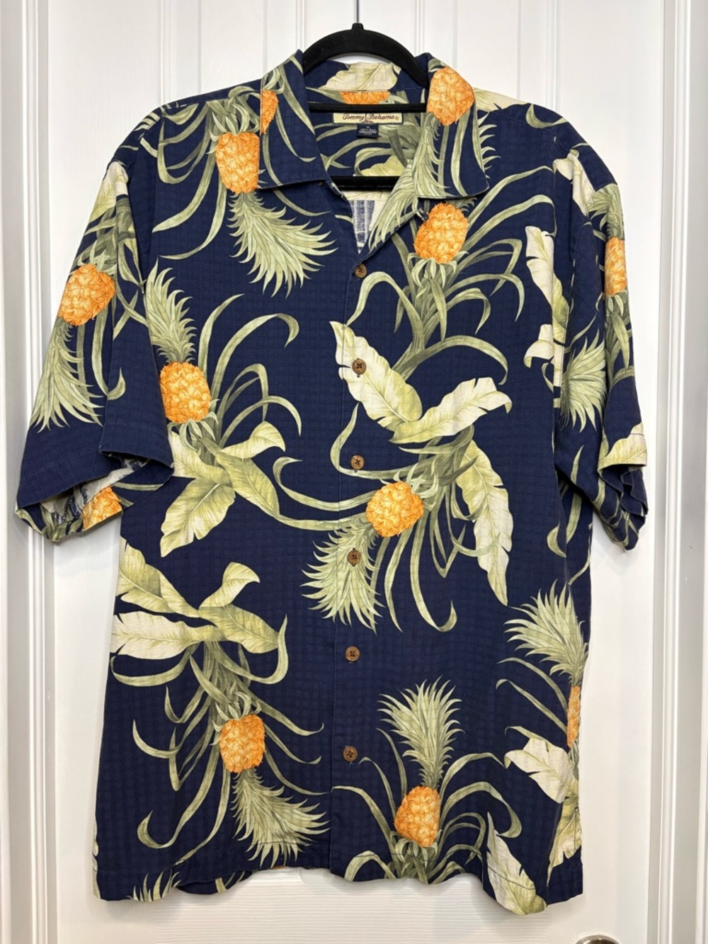 Tommy Bahama 100% Silk Shirt Men's Tropical Blue Pineapple Hawaiian Camp Shirt M
